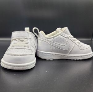 Nike Size 3 White Sneaker